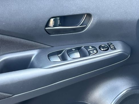 Used 2024 Nissan Kicks S image 13