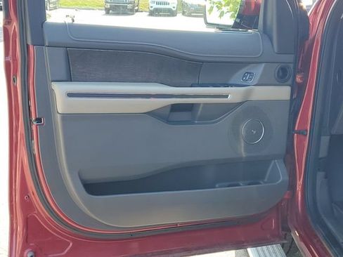 Used 2018 Ford Expedition Max Limited w/ Equipment Group 302A AWD/4WD image 11
