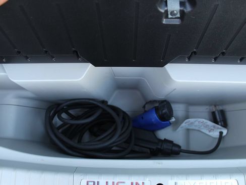 Used 2015 Toyota Prius Prime Plug-In Hybrid FWD image 33