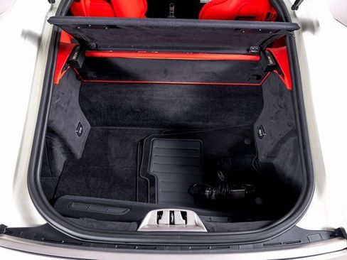 Used 2015 Ferrari F12 Berlinetta image 9