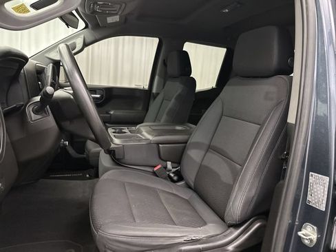 Used 2019 Chevrolet Silverado 1500 Custom Trail Boss w/ Custom Convenience Package AWD/4WD image 16