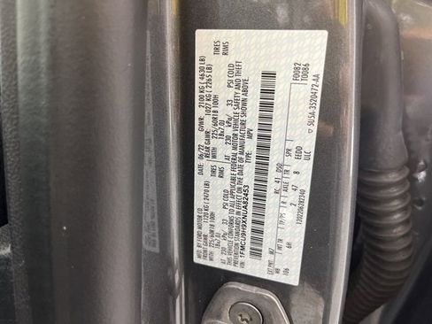 Used 2022 Ford Escape SEL w/ Technology Package image 36