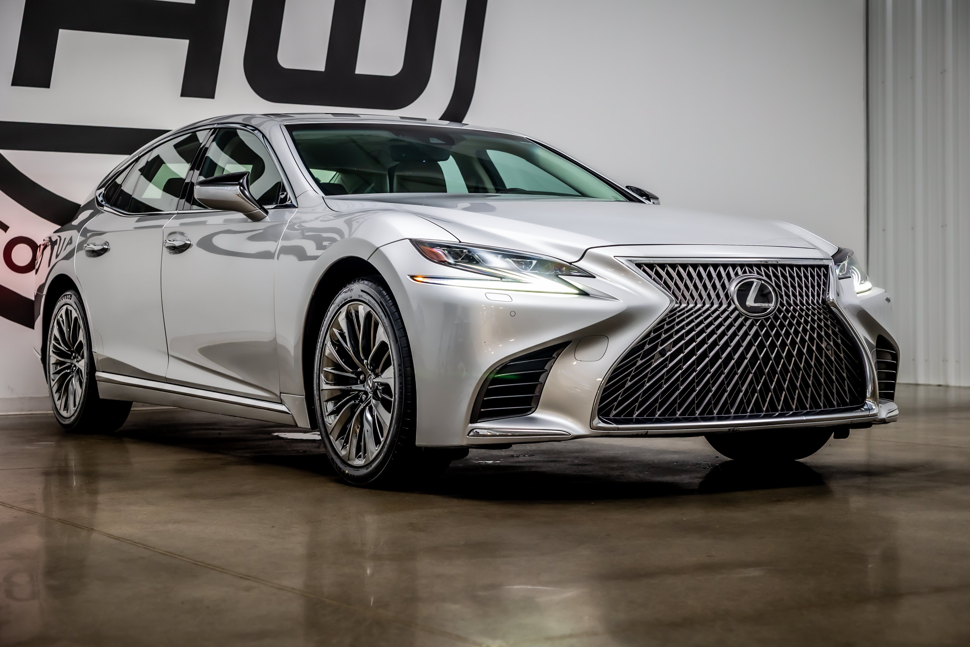 Used 2018 Lexus LS 500 AWD w/ Interior Upgrade Package image 25