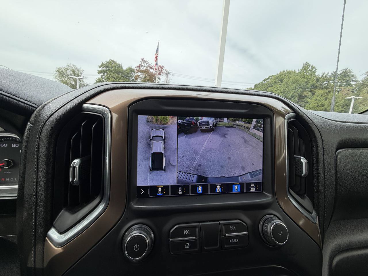 Used 2021 Chevrolet Silverado 3500 High Country w/ Snow Plow Prep/Camper Package AWD/4WD image 32