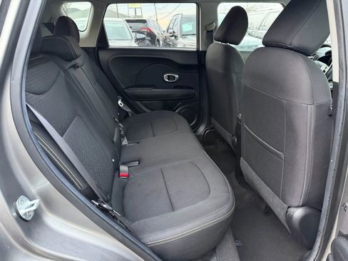 Used 2014 Kia Soul + image 21