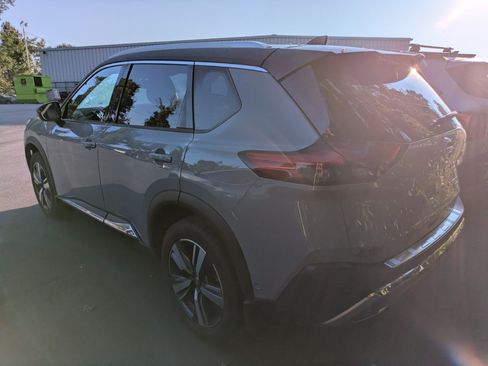 Used 2021 Nissan Rogue Platinum AWD/4WD image 4