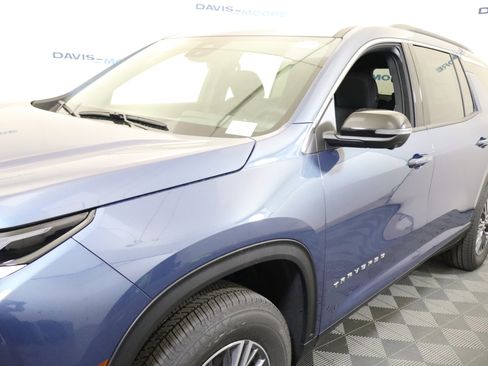 New 2026 Chevrolet Traverse LT w/ Driver Confidence Package FWD image 13