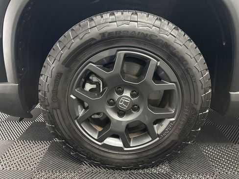 Used 2024 Honda Pilot TrailSport image 39