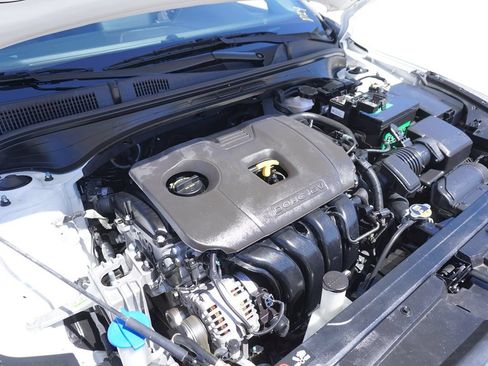 Used 2022 Kia Forte LXS FWD image 6
