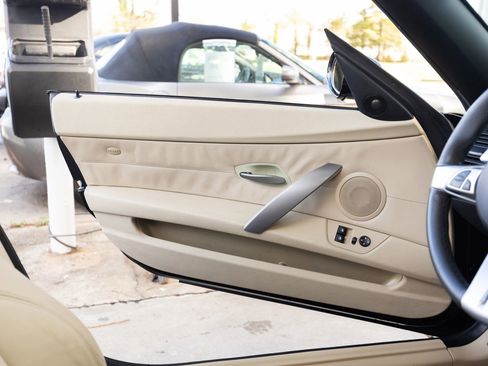 Used 2008 BMW Z4 3.0i image 26