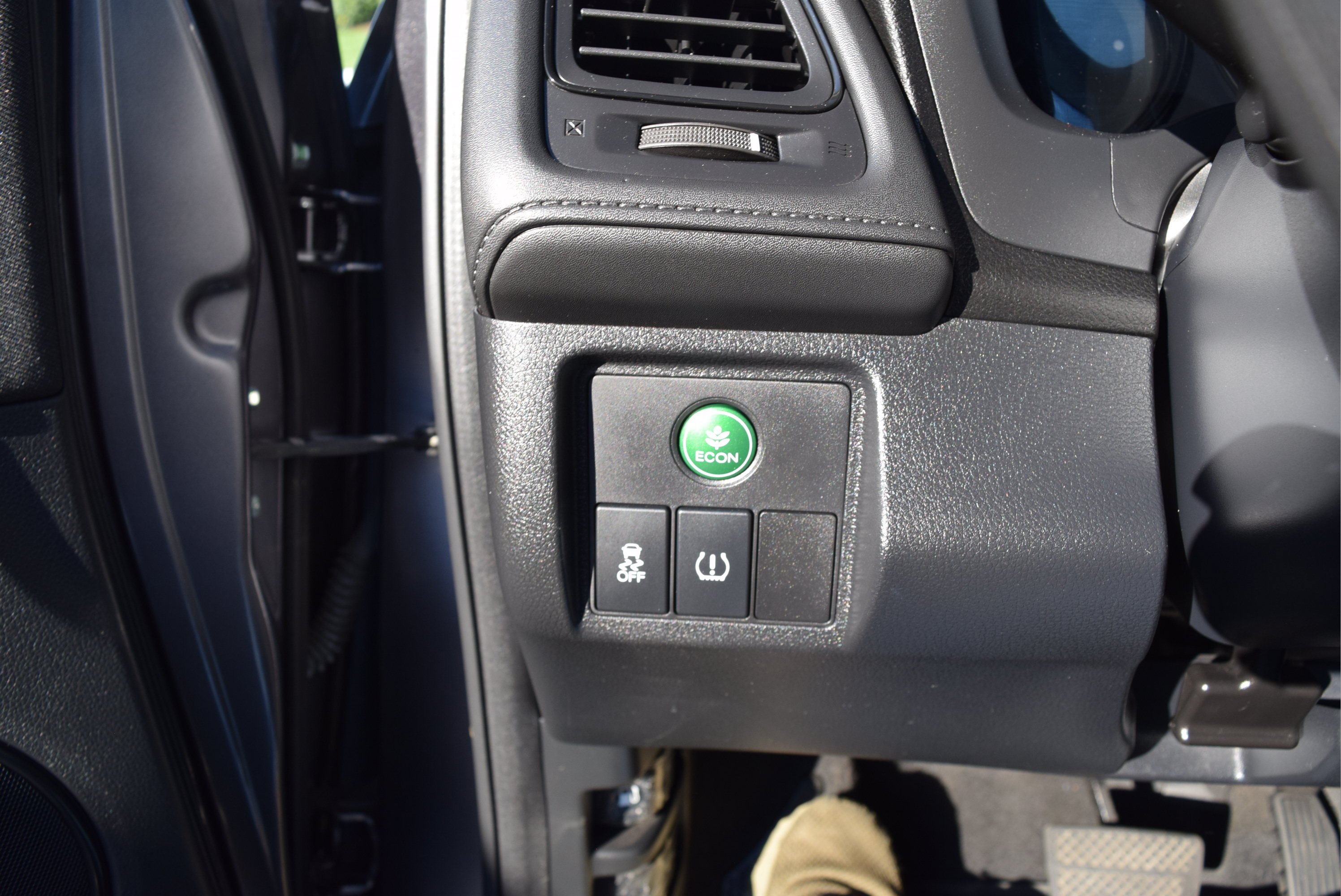 Used 2022 Honda HR-V LX image 10