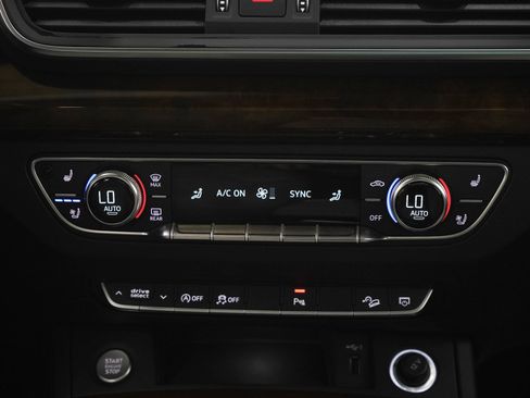 Used 2018 Audi Q5 2.0T Premium Plus w/ Premium Plus Package AWD/4WD image 19