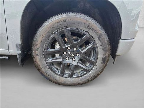 Used 2024 Chevrolet Silverado 1500 RST w/ Dark Appearance Package image 10