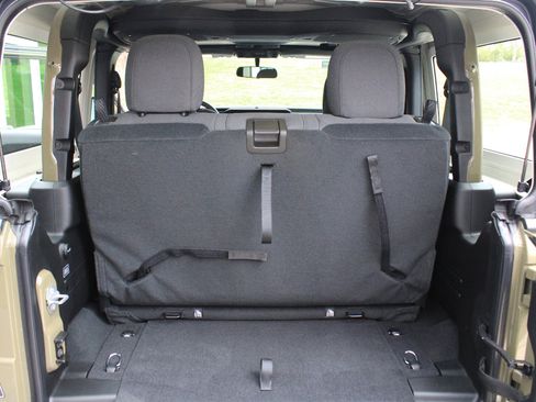 New 2026 Jeep Wrangler Sport AWD/4WD image 32