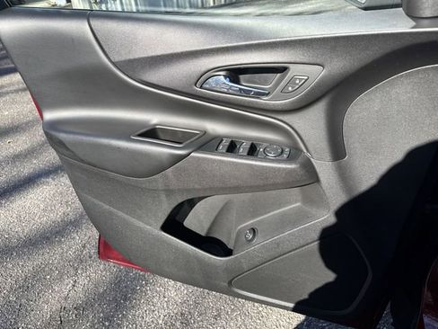 Used 2020 Chevrolet Equinox LT w/ Driver Convenience Package image 25