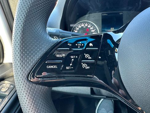 Used 2025 Mercedes-Benz Sprinter 2500 image 13