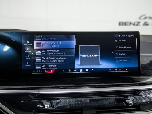 Used 2025 BMW X5 sDrive40i w/ M Sport Package RWD image 27