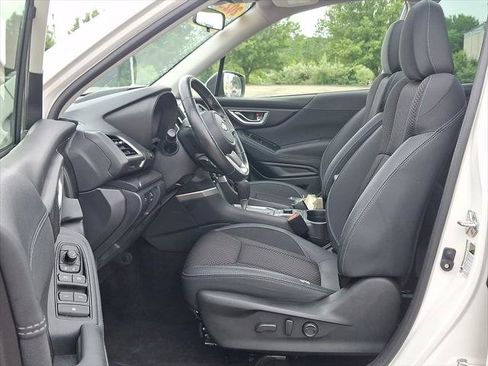Used 2023 Subaru Forester Premium AWD/4WD image 15