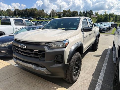 Used 2026 Chevrolet Colorado Trail Boss AWD/4WD image 1