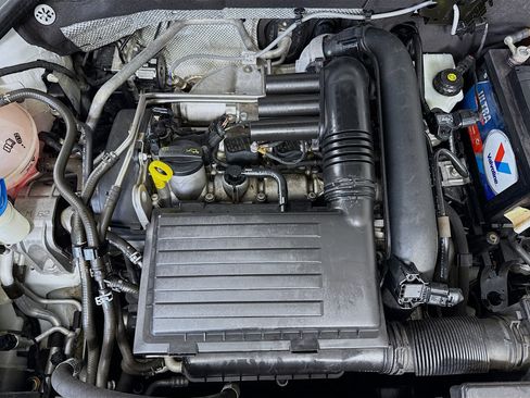 Used 2017 Volkswagen Jetta SE image 39