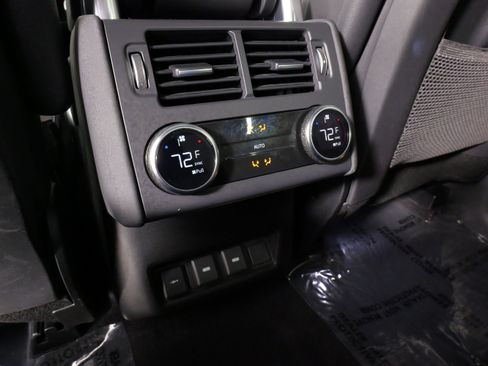 Used 2023 Land Rover Discovery S R-Dynamic AWD/4WD image 41