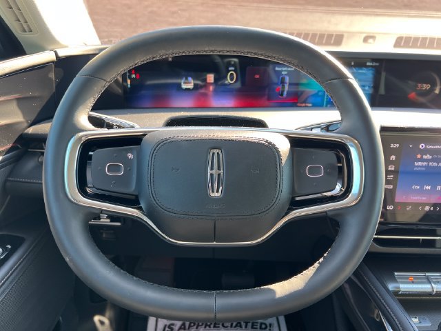 Used 2026 Lincoln Nautilus Premier AWD/4WD image 17