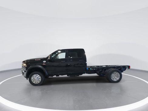 New 2026 RAM 4500 Tradesman w/ Chrome Appearance Group AWD/4WD image 5