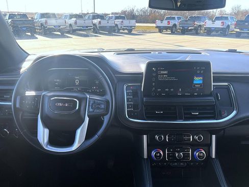 Used 2023 GMC Yukon SLT image 12