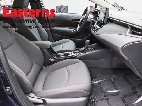 Used 2022 Toyota Corolla LE FWD image 23