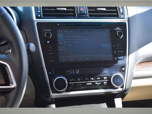 Used 2018 Subaru Outback 3.6R Limited image 20