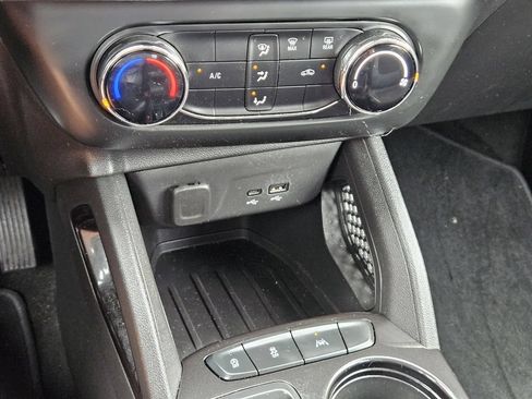 Used 2024 Chevrolet TrailBlazer LS w/ LS Confidence Package FWD image 21