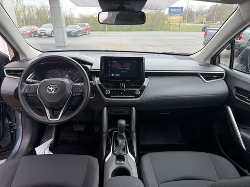 Used 2023 Toyota Corolla Cross LE image 13