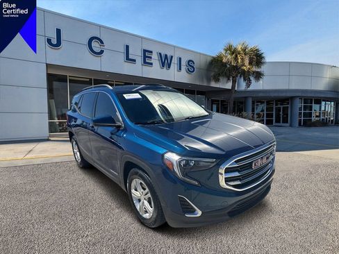 Used 2020 GMC Terrain SLE w/ Driver Convenience Package FWD image 1