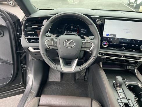Used 2025 Lexus RX 350 AWD w/ Convenience Package image 13