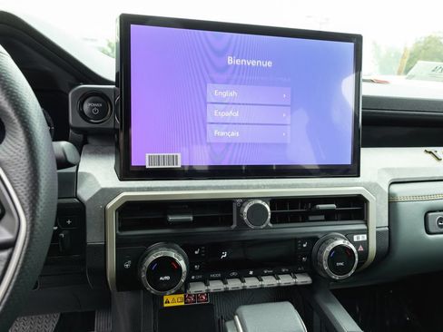 Certified 2025 Toyota Tacoma 4x4 Double Cab Hybrid image 18