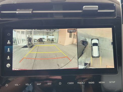 Used 2023 Hyundai Tucson Limited AWD/4WD image 16