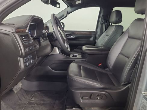 Used 2023 Chevrolet Suburban LT image 19