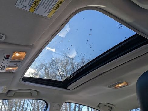 Used 2017 Subaru Legacy 2.5i Limited image 11