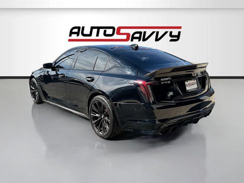 Used 2024 Cadillac CT5 V Blackwing w/ Carbon Fiber Package 2 RWD image 5