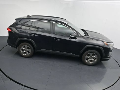 Used 2024 Toyota RAV4 XLE AWD/4WD image 17