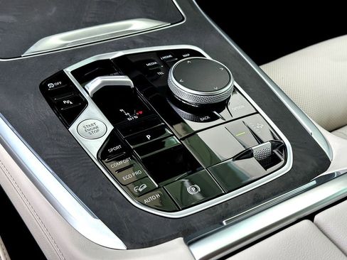 New 2026 BMW X7 xDrive40i image 13