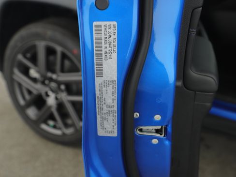 New 2026 Jeep Compass Latitude image 9