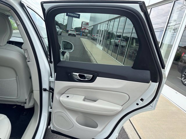 Used 2021 Volvo XC60 T5 Inscription w/ Climate Package AWD/4WD image 12