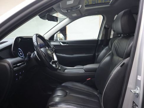 Used 2023 Hyundai Palisade Limited w/ Cargo Package AWD/4WD image 17