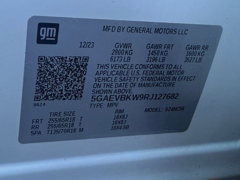 Used 2024 Buick Enclave Premium image 8