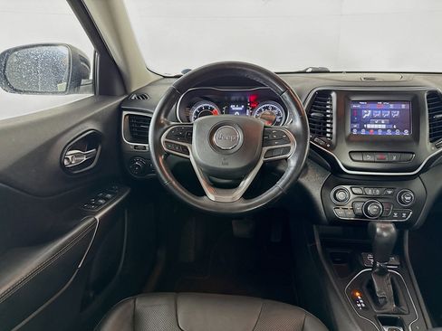 Used 2021 Jeep Cherokee Latitude Lux FWD image 26