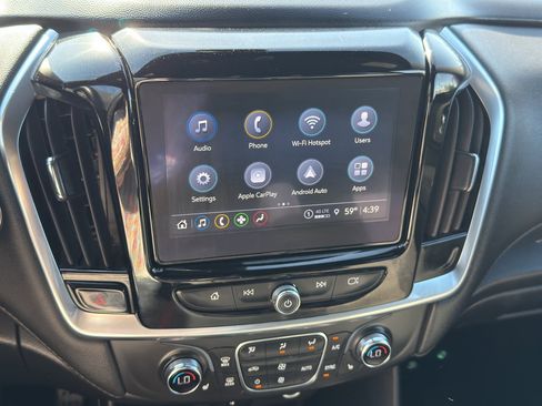 Used 2023 Chevrolet Traverse LT AWD/4WD image 19