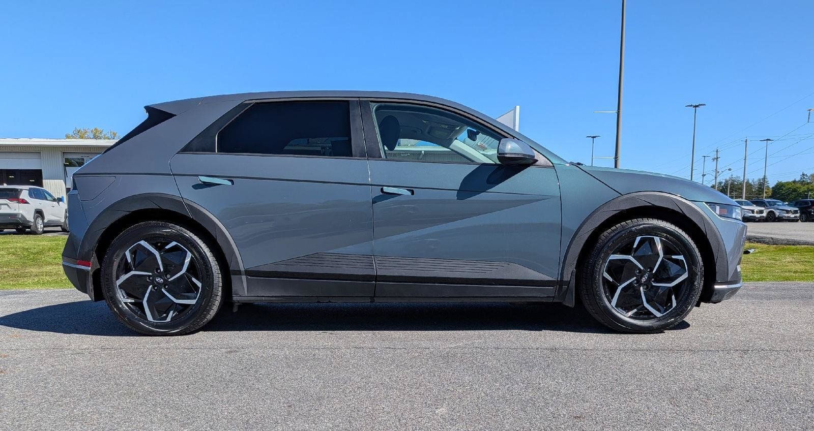 Used 2024 Hyundai Ioniq 5 SEL AWD/4WD image 5