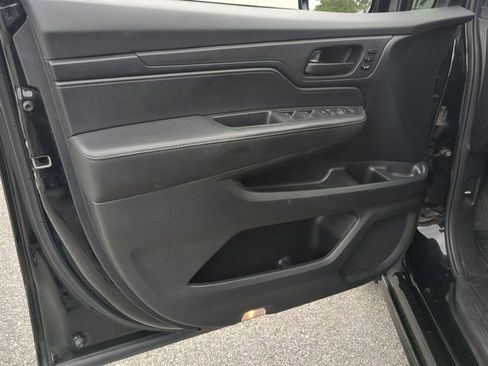 Used 2023 Honda Odyssey Sport image 12