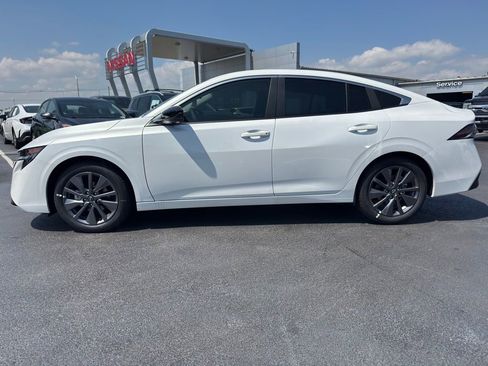 New 2026 Nissan Sentra SL FWD image 2